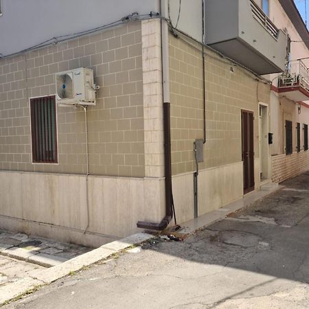 Le Stanze Di Ricci - Affittacamere Low Cost Lesina Ngoại thất bức ảnh