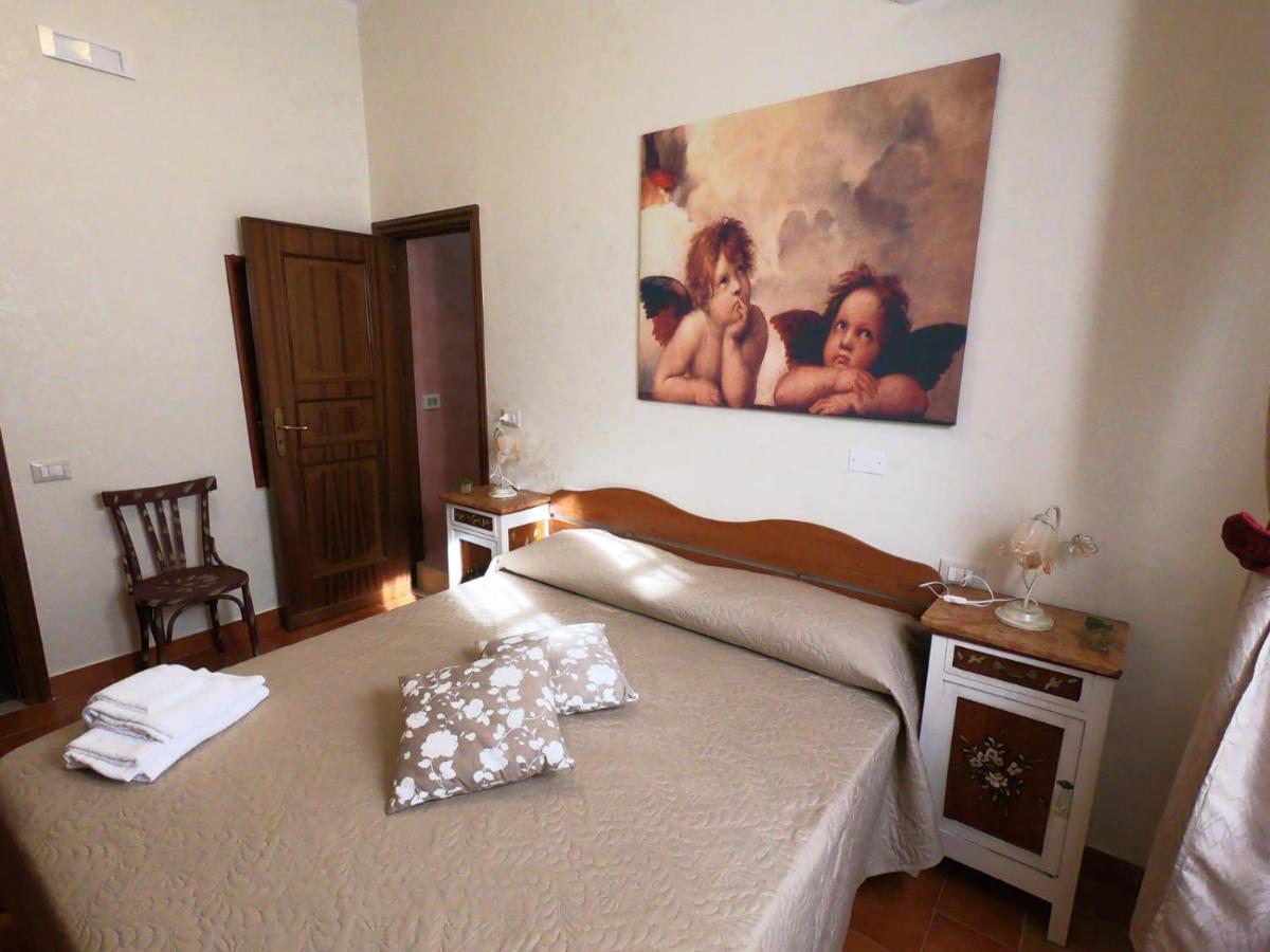 Le Stanze Di Ricci - Affittacamere Low Cost Lesina Ngoại thất bức ảnh