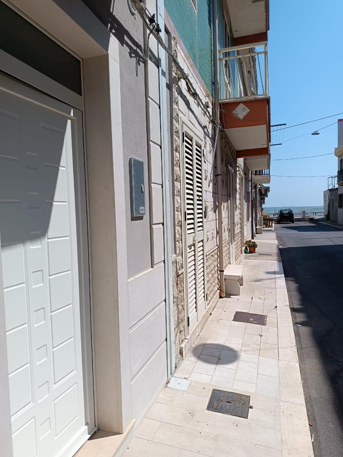 Le Stanze Di Ricci - Affittacamere Low Cost Lesina Ngoại thất bức ảnh